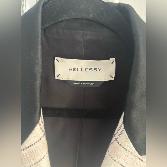 ✨HELLESSY Pink and Plaid Rouched Sleeve Blazer✨ - Picture 2 of 4